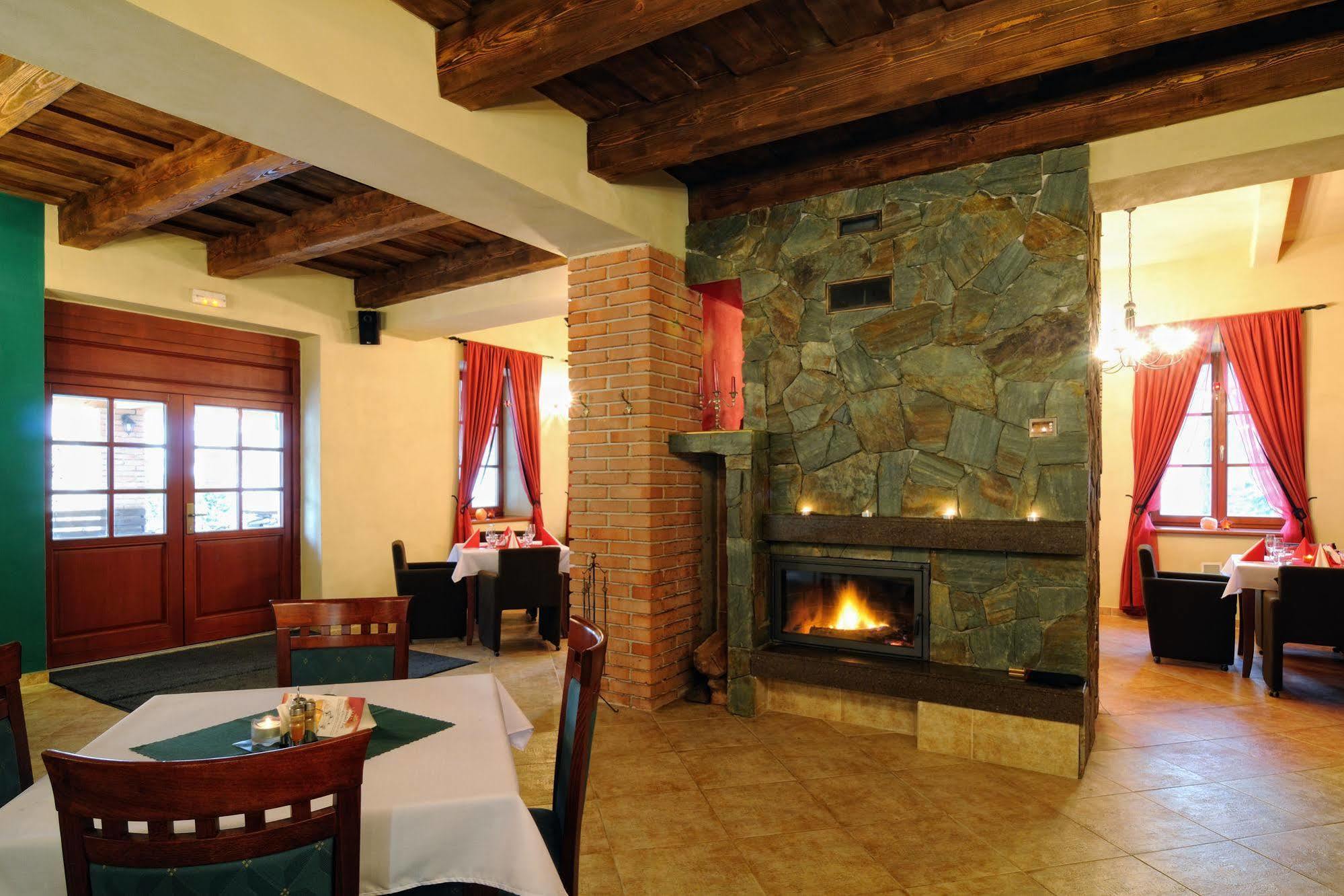 Banská Štiavnica 卡海门旅馆酒店 外观 照片
